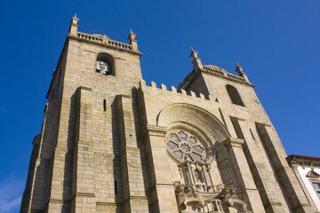 Fototapeta na wymiar Porto Cathedral (Se do Porto) in Portugal 