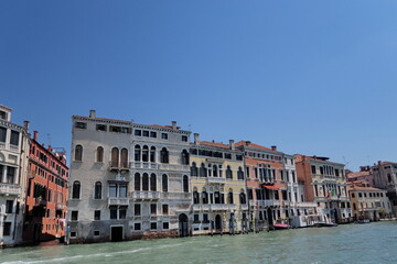 Fototapeta na wymiar Palais sur le Grand Canal. Venise. Italie.