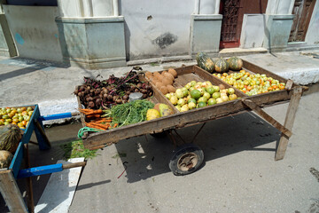 small market cart in the streets of cardenas