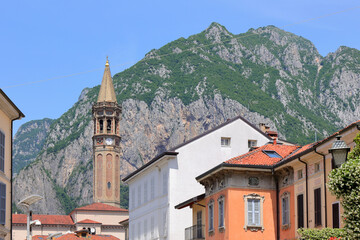 Obraz premium edifici di lecco in itali