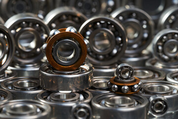 Bearings. Ball bearings. Thrust bearings.