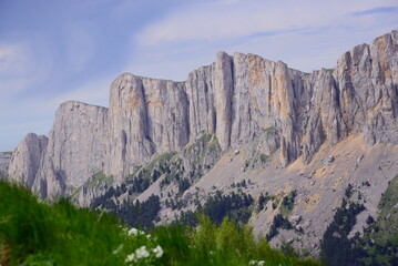 Rock wall of Thach mountain