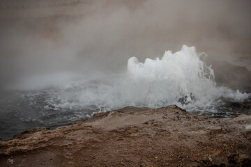 Fototapeta na wymiar Desert Chile El tatio Gaizer Water Agua Vapor Atacama Calama