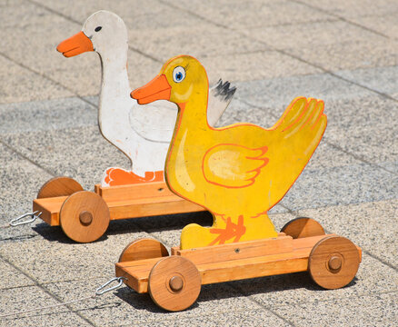 Duck and goose wooden toys