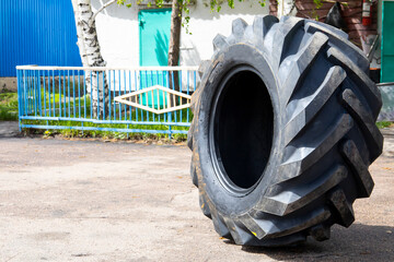 New rubber on the loader, rubber for the tractor. New rubber.