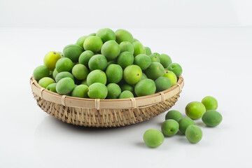 매실 ,초록색, 자연, 음식, 매실주, 매실액기스, 식물 ,과일, 건강 ,열매 ,싱싱함, 연두색, 효소, plum, green, nature ,food ,fruit ,fresh ,japaneseapricot ,식재료, 요리, cook, meal, dishes ,food, reserves