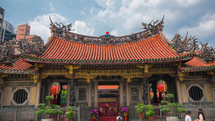 Fototapeta na wymiar China, Tradition, Religion, Belief. Taiwan, historic site, Longshan Temple