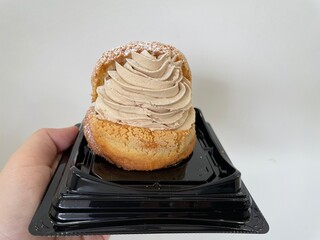 コーヒーモカホイップシュークリーム