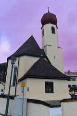 Pfarrkirche Stanzach  im Bezirk Reutte, Tirol - obrazy, fototapety, plakaty