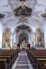 Fototapeta na wymiar Innenansicht Kirche St. Martin in Heimertingen im schwäbischen Landkreis Unterallgäu, Bayern