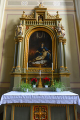 Innenansicht Stadtpfarrkirche Mariä Himmelfahrt in Weißenhorn, Bayern 