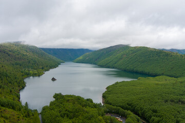 Obraz premium Cold Water Lake 