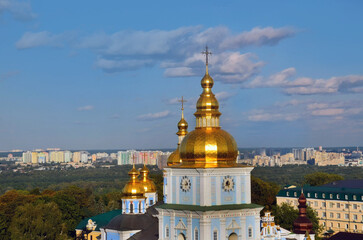 Fototapeta na wymiar Historical center of kiev, st. michael's cathedral