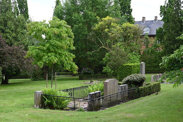 Obraz premium Historischer Friedhof in Aarhus, der sich zu einem Stadtpark wandelt