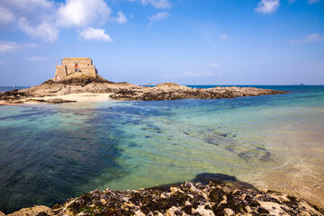 Fortified castel, Fort du Petit Be, beach and sea, Saint-Malo city, Brittany, France