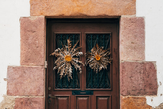 sunflower decorating house entrance