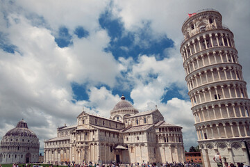 Schiefer Turm von Pisa - obrazy, fototapety, plakaty