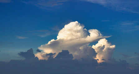 TROPICAL PHILIPPINE SUMMER SUNSET SKY 9 AT WHITE BEACH ORIENTAL MINDORO BEFORE THE WET SESON