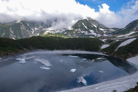 snow covered mountains © Ryoji