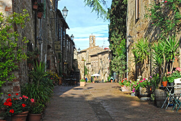 Il villaggio medievale di Sovana, Toscana. 