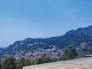 Fototapeta na wymiar view of the city from the mountain