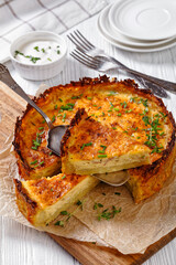 bacon and cheese quiche with hash brown crust