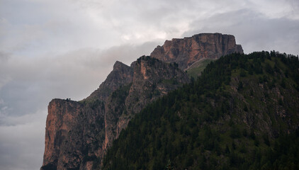 Fototapeta na wymiar Evening mountain scene in the Dolomites