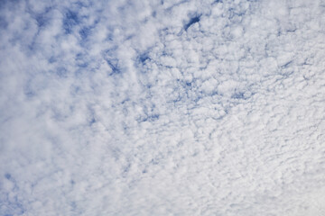 Fototapeta na wymiar Beatiful blue sky with clouds on a sunny day