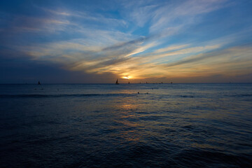 Fototapeta na wymiar Sunset, Waikiki, Hawaii