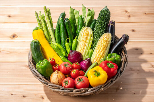 「緑黄色野菜」の写真素材 | 56,697件の無料イラスト画像 | Adobe Stock