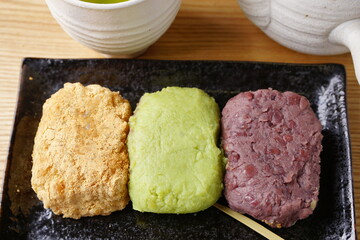 三色おはぎ　和菓子