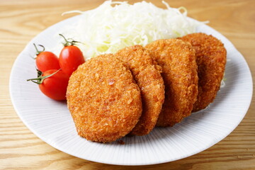 コロッケ　洋食
