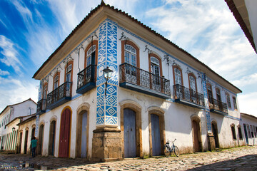 Obraz premium Casas históricas na cidade de Paraty no Rio de Janeiro- Brasil -Historic houses in the city of Paraty in Rio de Janeiro- Brazil -