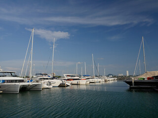 Naklejka premium Boat in the shipyard with blue sky