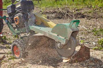 Stump grinder