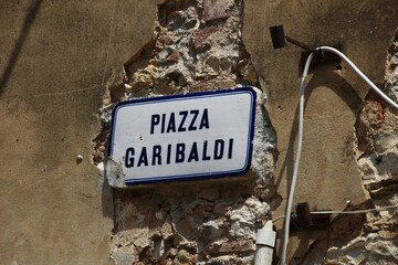 Italy: Road signal (Garibaldi Square).