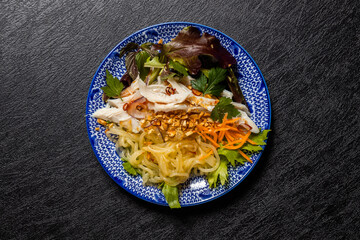 しらたき麺　Noodle dish using Japanese shirataki