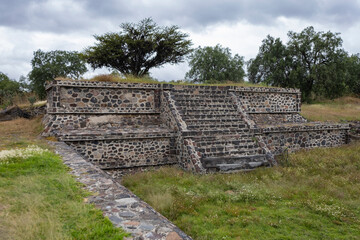 Fototapeta na wymiar ruins at the Archaeological Site of Teotihuacán, Mexico City