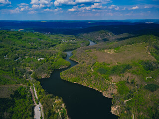 Fototapeta na wymiar Brünner Talsperre und Fluss Svratka von oben, Tschechische Republik