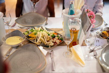 Spargel Essen und Trinken bei einer formalen Feier