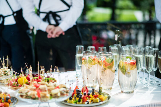 champagne and lemonade on the catering table