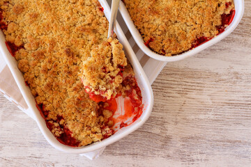Berry and fruit crumble cake