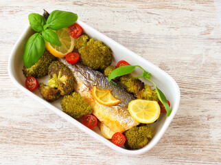 Baked fish with broccoli