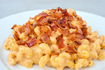 Mac and cheese with bacon