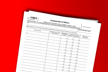 Obraz premium Form 1125-E documentation published IRS USA 10.21.2016. American tax document on colored