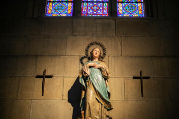 Fototapeta premium Mary Statue inside The Good Shepherd of San Sebastian Cathedral in Spain