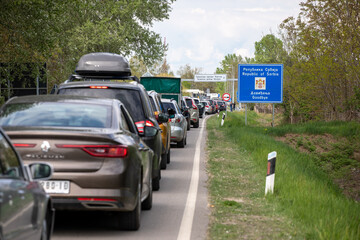 Traffic jams at the Horgos 2 border crossing between Serbia and Hungary for the holidays