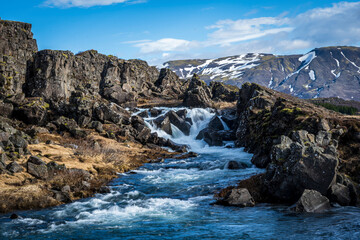 Fototapeta na wymiar Cascada en Islandia