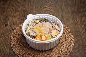 Assorted Cold Raw Fish Soup