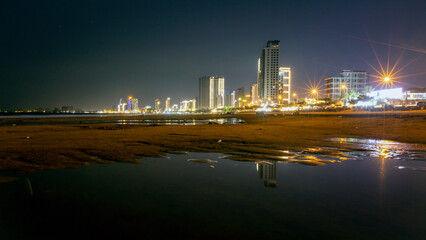 Fototapeta premium Da Nang coastal skyline taken at My Khe beach - Da nang city, Vietnam
